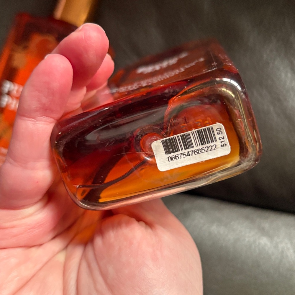 Bath and body shower gel set in pumpkin picking and bonfire bash - Picture 6 of 6
